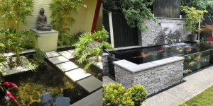7 Desain Kolam Ikan Dalam Rumah yang Asri dan Estetik, Hawa Rumah Jadi Sejuk!