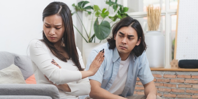 9 Cara Menghadapi Pasangan yang Suka Berbohong, Maafkan atau Lepaskan?