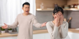 10 Cara Menghadapi Suami yang Merasa Benar dan Tidak Mau Mendengarkan Perasaan Istri