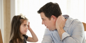 Mengapa Anak Lebih Mendengarkan Nasihat Ayahnya?