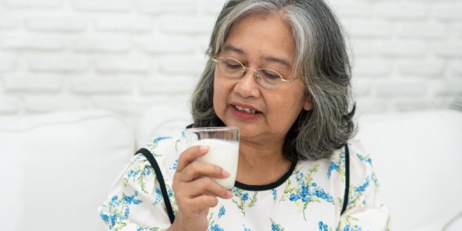 6 Rekomendasi Merk Susu Asam Urat yang Mengurangi Rasa Ngilu dan Linu