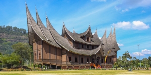 10 Jenis Rumah Gadang, Rumah Adat Sumatera Barat yang Tampak Megah dan Elegan