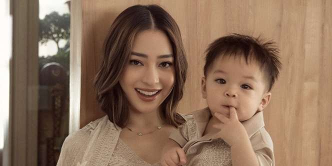 Profil Baby Izz, Anak Nikita Willy dan Indra Priawan yang Gemes Banget