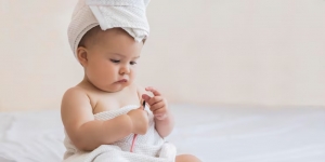 5 Pilihan Cream untuk Ruam Pipi Bayi dengan Bahan Terbaik, Aman untuk Kulit Sensitif
