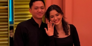 Lamar Kekasih di Usia 24 Tahun, Azriel Hermansyah Sebut Sarah Menzel Wanita Terbaik