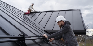 7 Bahan Pelapis Anti Bocor Atap Rumah, Kenali Jenisnya untuk Kenyamanan Hunian