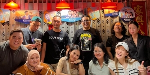 Ladies Street Sik Fan Co, Hidden Game Kuliner yang Sajikan Menu Unik nan Menggoda Ala Era 90an