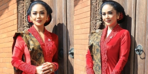 Intip Cantiknya Kris Dayanti dalam Balutan Kebaya Merah, Anggun Pancarkan Pesona Wanita Jawa