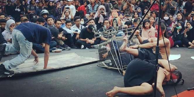 Dari Jember ke Austria, Gelanggang Ciptakan Laboratorium Seni Budaya Melalui Teater dan Karya Sastra