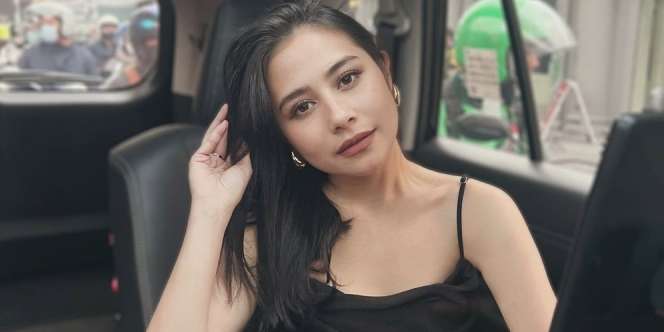Dikenal sebagai Artis Kelas Atas, Prilly Latuconsina Tak Gengsi Pakai Lipstik Harga Belasan Ribu