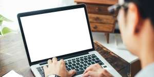 11 Cara Ampuh Mengatasi Speaker Laptop Berbunyi Kresek-Kresek