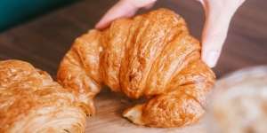 Croco by Monsieur Spoon Bagi-bagi 2.000 Butter Croissant Gratis