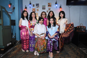 Menyatukan Generasi dan Budaya: Kartini Masa Kini dalam Karya dan Aksi