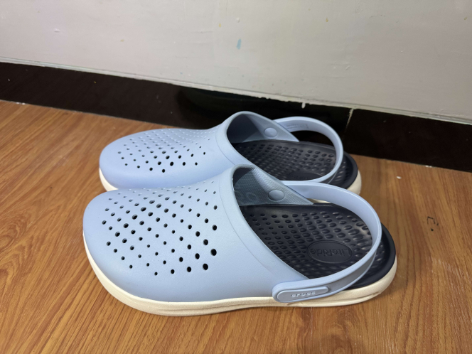 Crocs InMotion Clog: Evolusi Gaya Santai yang Makin Nyaman dan Lincah