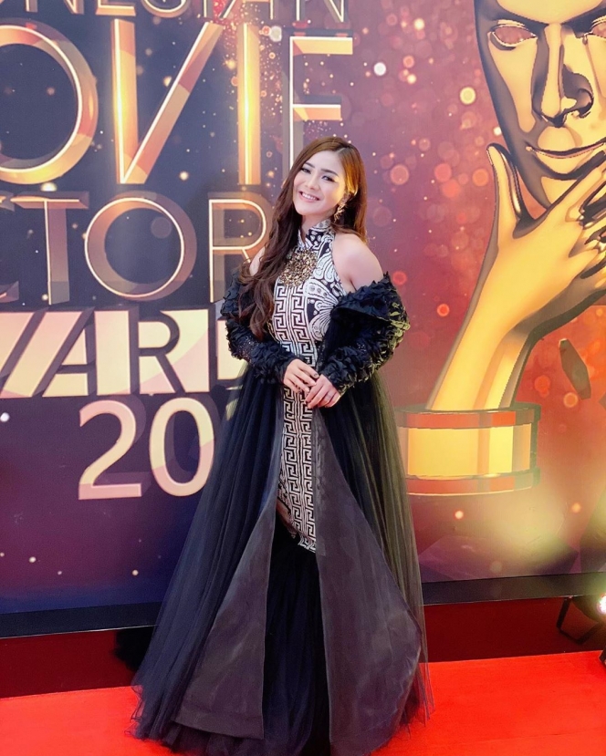Cantik nan Anggun, Ini 6 Potret Felicya Angelista Pada Indonesian Movie Actors Award 2020