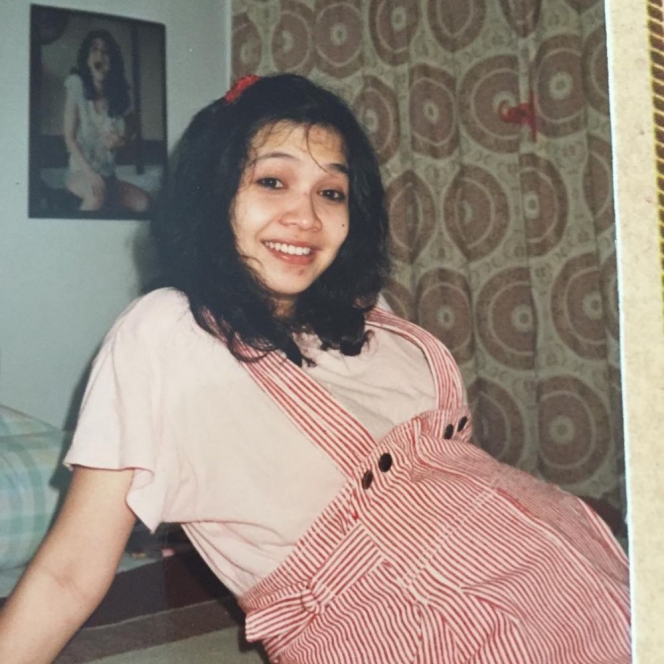 Pernah Jadi Bintang Iklan dan Majalah Saat Muda, Ini 10 Foto Lawas Rieta Amilia Ibu Nagita Slavina