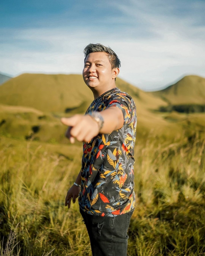 Potret Denny Caknan, Bintang Baru Industri Musik Campursari yang Booming dengan Lagu Los Dol