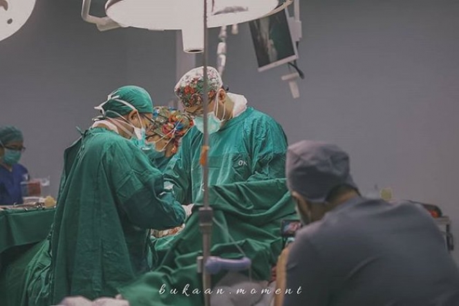 10 Potret Detik-Detik Irish Bella Lahirkan Anak Pertama, Tangis Ammar Zoni Pecah di Ruang Operasi