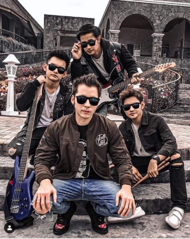 Baru Tayang, Ini Potret Kebersamaan Pemain Sinetron Anak Band yang Seru Banget!