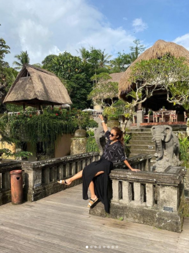 10 Potret Naomi Zaskia Liburan di Bali, Pamer Body Goals dan Kulit yang Makin Eksotis!