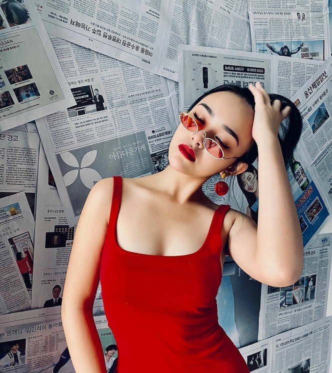 10 Potret Amanda Manopo Kenakan Outfit Merah, Bikin Aldebaran Terpesona Nih!