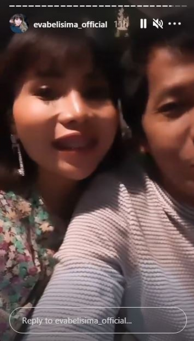 10 Potret Honeymoon Kiwil dan Eva Belisima di Lombok, Romantis Banget Kayak Pasangan Muda!