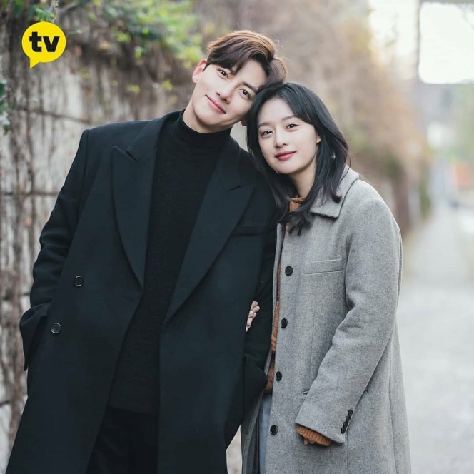 Drama Lovestruck in The City Sudah Tayang, Intip 10 Momen Manis Ji Chang Wook dan Kim Ji Won yuk!