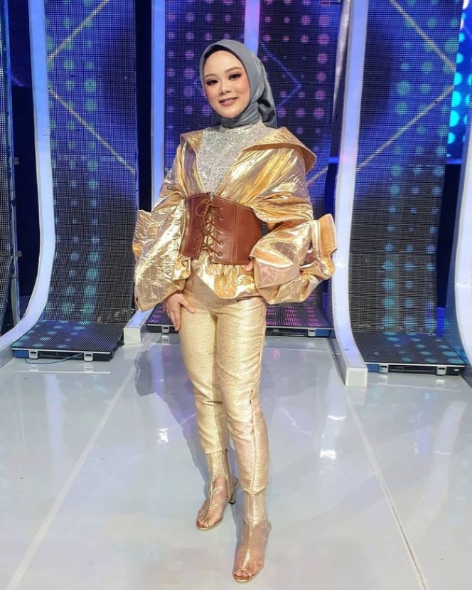 6 Potret Agnes Cefira Peserta Pop Akademi asal Malang, Tetap Menawan dengan Hijab