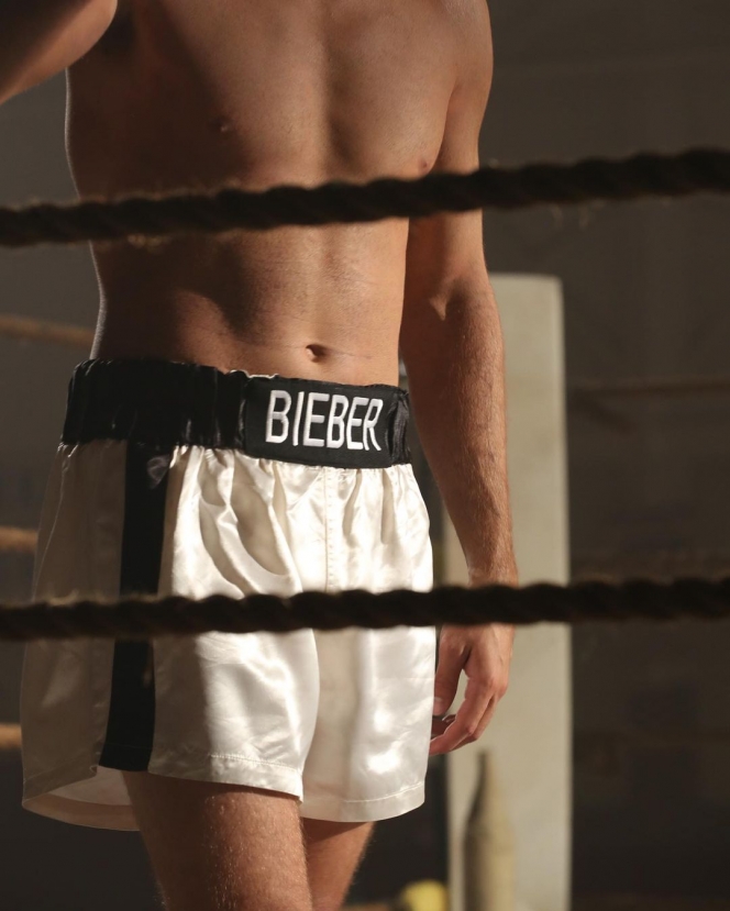 Bikin Pangling, Ini Potret Justin Bieber yang Hapus Tato di Badannya