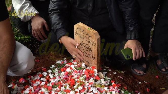 Penuh Haru, Ini Sederet Momen Pemakaman Syekh Ali Jaber yang Membawa Duka Mendalam