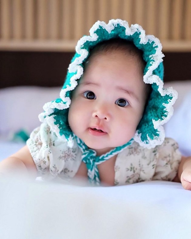 8 Potret Baby Ariella, Putri Yuanita Christiani yang Cantik Bagai Boneka