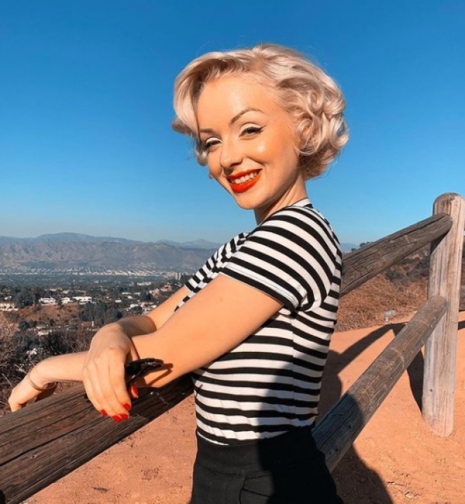 10 Potret Jasmine Chiswell, Seleb TikTok yang Jadi Kaya Raya karena Mirip Marilyn Monroe