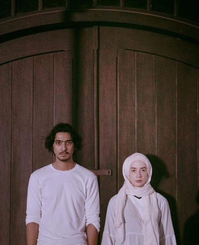 10 Potret Arya Saloka dan Putri Anne Pakai Baju Kembaran, Serasi dan Kompak Banget