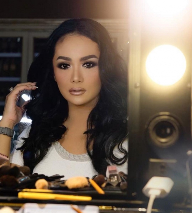 6 Potret Selebriti Indonesia yang Sering Disebut Mirip Kardashian-Jenner Family, Cantik-cantik!