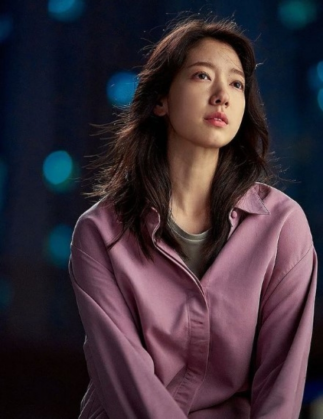 Perani Drama Korea Sisyphus: The Myth, Ini Potret Park Shin Hye yang Cantik dan Gagah Berani