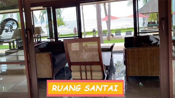 Deretan Potret Rumah Baru Ratna Galih di Bali, Punya View Langsung Menghadap Laut!