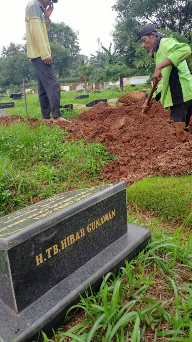 Potret Pemakaman Rina Gunawan yang Akan Dimakamkan Jadi Satu dengan Mendiang Ayahnya
