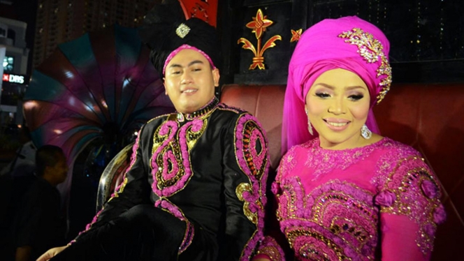 10 Pasangan Artis Ini Menikah Menggunakan Jasa WO Rina Gunawan, Ada yang Dapat Rekor MURI Lho!