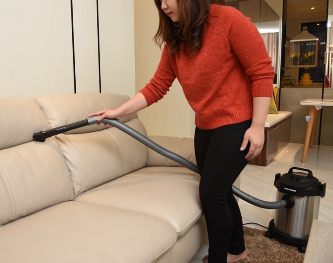 6 Tips Perawatan dan Pembersihan Vacuum Cleaner yang Wajib Moms Ketahui