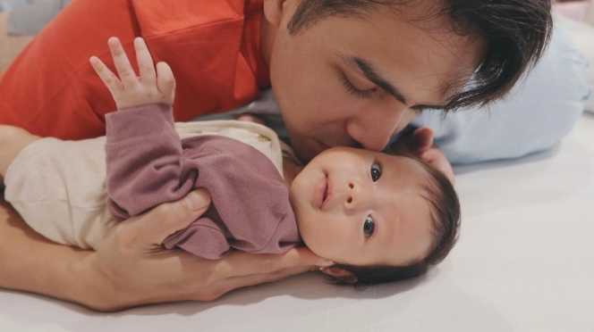 7 Potret Baby Chloe Emmanuelle, Anak Asmirandah yang Paras Bulenya Curi Perhatian