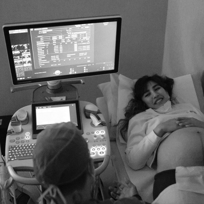 Selamat, Ini 12 Momen Lahiran Anak Pertama Louise Anastasya yang Penuh Haru