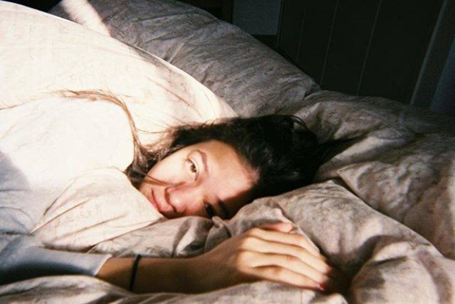 10 Potret Selebriti Tanah Air saat Bangun Tidur, Tetap Menawan dengan Muka Bantalnya