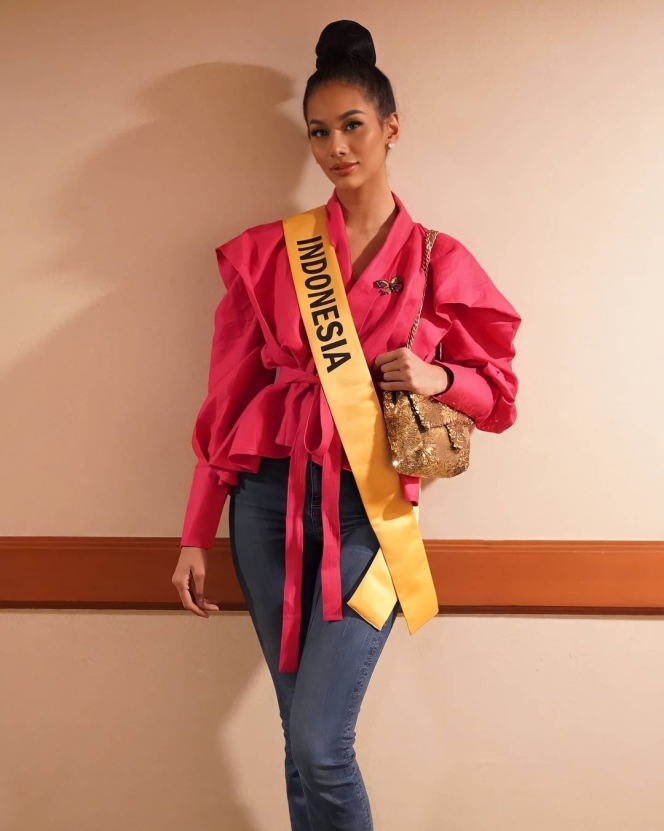 10 Potret Aurra Kharisma, Pemenang Miss Grand International dari Indonesia yang Pakai Kostum Sate!