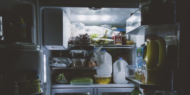 6 Bahan Makanan yang Sebaiknya Tak Disimpan dalam Kulkas