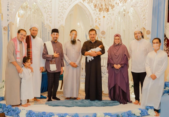 10 Momen Aqiqah Anak Kedua Siti Nurhaliza, Parasnya Jadi Sorotan