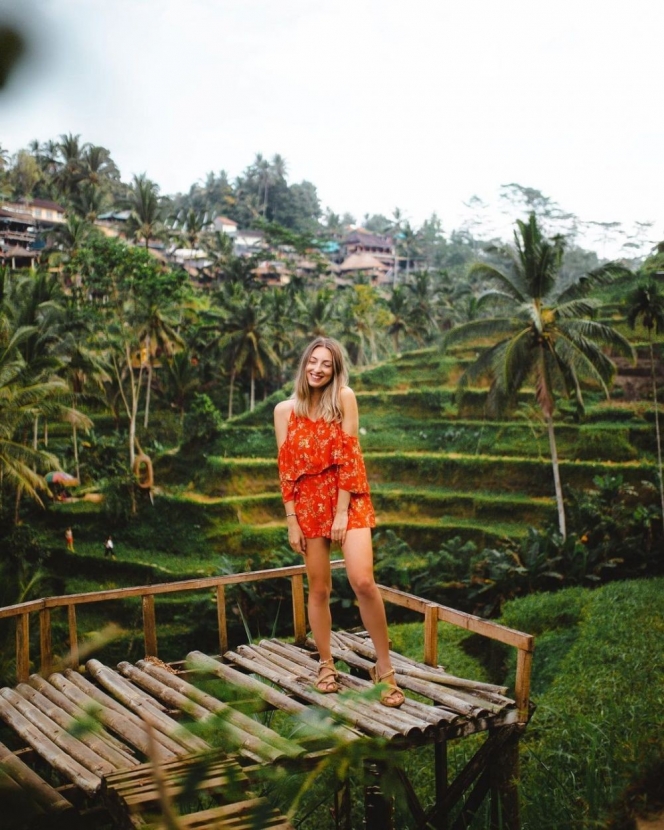 10 Tempat Wisata Favorit Bule Saat Liburan di Bali, Pesonanya Emang Bikin Betah!