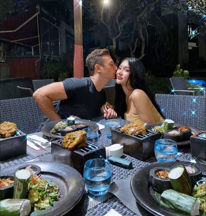 Deretan Foto Lucinta Luna Berlibur di Bali Bareng Pacar, Dinner Romantis sampai Maternity Shoot