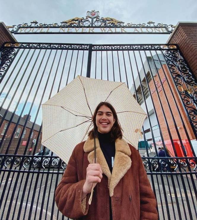 Akhirnya Lulus, Ini 10 Memori Masa Kuliah El Rumi Selama di London