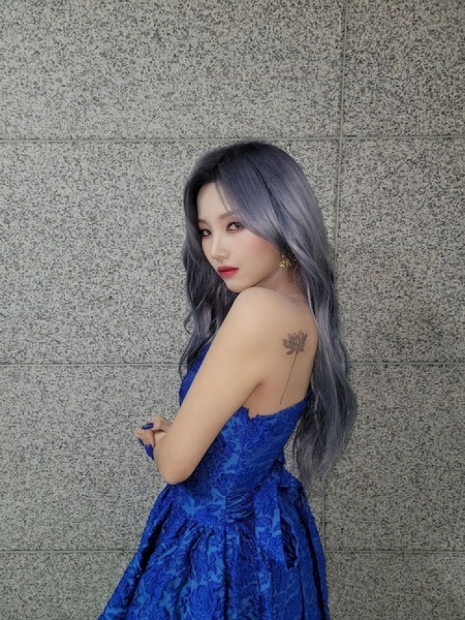 Deretan Idol Korea yang Cantik Ini Gak Sungkan Pamer Tato di Tubuhnya, Bikin Salfok!