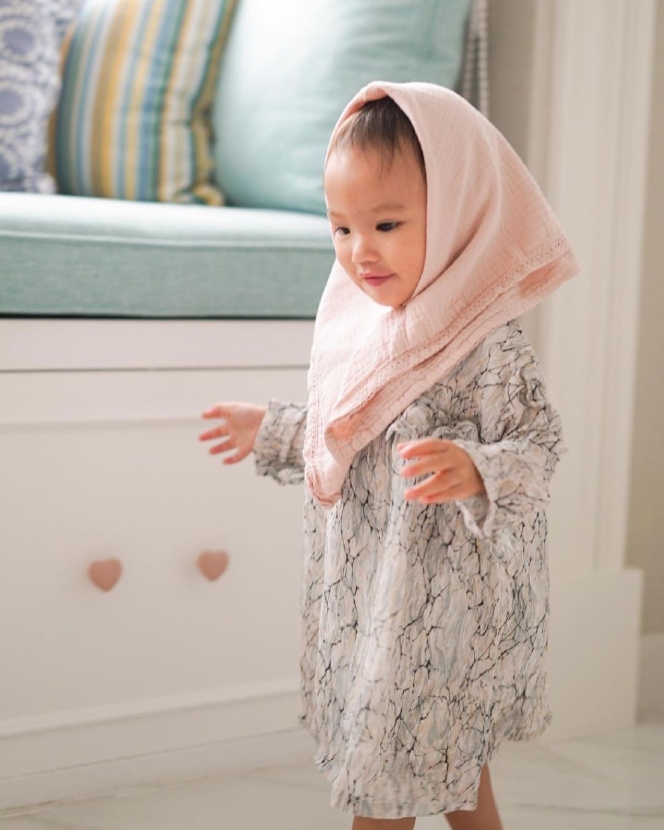 10 Potret Baby Claire, Anak Shandy Aulia yang Gemesin dan Pintar Banget!